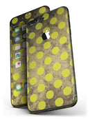 Mottled_Black_and_Yellow_Polkadots_-_iPhone_7_Plus_-_FullBody_4PC_v4.jpg