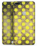 Mottled Black and Yellow Polkadots - Skin-kit for the iPhone 8 or 8 Plus