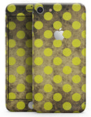 Mottled Black and Yellow Polkadots - Skin-kit for the iPhone 8 or 8 Plus