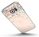 Multicolor_Birth_Sprinkles_Over_Tan_-_Galaxy_S7_Edge_-_V1.jpg?