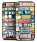 Multicolored_Traveling_Suitcases_-_iPhone_7_-_FullBody_4PC_v2.jpg