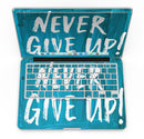 Never_Give_Up_-_13_MacBook_Pro_-_V4.jpg