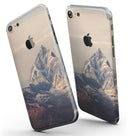 Paramountain_Top_-_iPhone_7_-_FullBody_4PC_v3.jpg