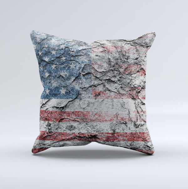Aged and Wrinkled American Flag  Ink-Fuzed Decorative Throw Pillow