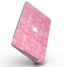 Pink Textured Triangle Pattern - MacBook Pro with Retina Display Full-Coverage Skin Kit