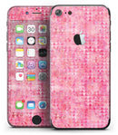 Pink_Textured_Triangle_Pattern_-_iPhone_7_-_FullBody_4PC_v2.jpg
