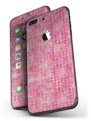 Pink_Textured_Triangle_Pattern_-_iPhone_7_Plus_-_FullBody_4PC_v4.jpg