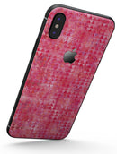 Pink Textured Triangle Pattern - iPhone X Skin-Kit