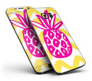 Pink_and_Yellow_Pineapple_-_Galaxy_S7_Edge_-_V4.jpg