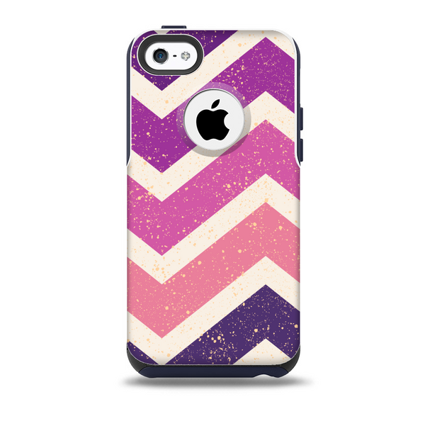 Purple Scratched Texture Chevron Zigzag Pattern Skin for the iPhone 5c OtterBox Commuter Case