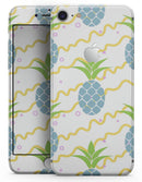 Retro Blue Pineapples - Skin-kit for the iPhone 8 or 8 Plus