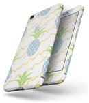 Retro Blue Pineapples - Skin-kit for the iPhone 8 or 8 Plus