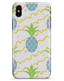 Retro Blue Pineapples - iPhone X Clipit Case