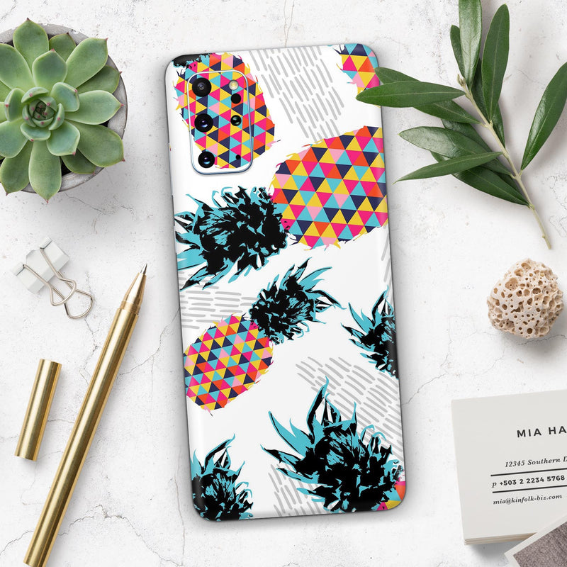 Retro Summer Pineapple v3 - Skin-Kit for the Samsung Galaxy S-Series S20, S20 Plus, S20 Ultra , S10 & others (All Galaxy Devices Available)
