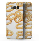 Scattered Golden Onion Rings - Samsung Galaxy S8 Full-Body Skin Kit