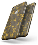 Scratched Golden Dust - Skin-kit for the iPhone 8 or 8 Plus
