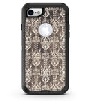 Scratched_and_Grungy_Royal_Pattern_iPhone7_Defender_V1.jpg
