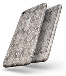 Scratched and Grungy Royal Pattern - Skin-kit for the iPhone 8 or 8 Plus