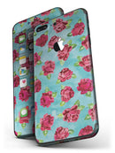 Shabby_Chic_Flowers_over_Aqua_Watercolor_Pattern_-_iPhone_7_Plus_-_FullBody_4PC_v4.jpg