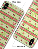 Shabby Chic Watercolor Holly Patttern - iPhone X Clipit Case
