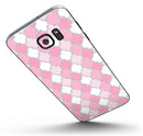 Shades_of_Pink_Quatrefoil_-_Galaxy_S7_Edge_-_V1.jpg?