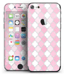 Shades_of_Pink_Quatrefoil_-_iPhone_7_-_FullBody_4PC_v2.jpg