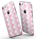 Shades_of_Pink_Quatrefoil_-_iPhone_7_-_FullBody_4PC_v3.jpg