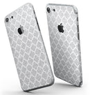 Silver_Glitter_and_White_Quatrefoil_-_iPhone_7_-_FullBody_4PC_v3.jpg