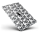 Slate_Black_5_Leaf_Clovers_-_iPad_Pro_97_-_View_1.jpg