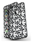 Slate_Black_5_Leaf_Clovers_-_iPhone_7_Plus_-_FullBody_4PC_v4.jpg