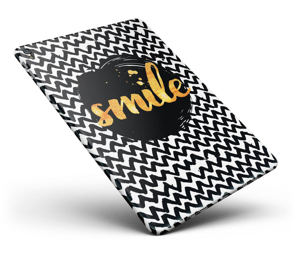 Smile_Sketch_on_Foil_-_iPad_Pro_97_-_View_6.jpg
