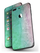 Splattered_Mint_Absorbed_Watercolor_Texture_-_iPhone_7_Plus_-_FullBody_4PC_v4.jpg