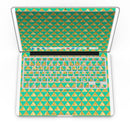 Summer_Green_and_Gold_v1_-_13_MacBook_Pro_-_V4.jpg