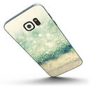Teal_and_Gold_Unfocused_Orbs_of_Light_-_Galaxy_S7_Edge_-_V1.jpg?