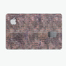 Textured Triangle Pattern - Premium Protective Decal Skin-Kit for the Apple Credit Card