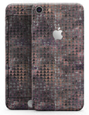 Textured Triangle Pattern - Skin-kit for the iPhone 8 or 8 Plus