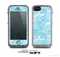 The Abstract Blue & White Waves Skin for the Apple iPhone 5c LifeProof Case
