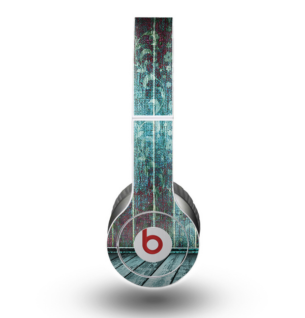The Aged Blue Victorian Striped Wall Skin for the Beats by Dre Original Solo-Solo HD Headphones
