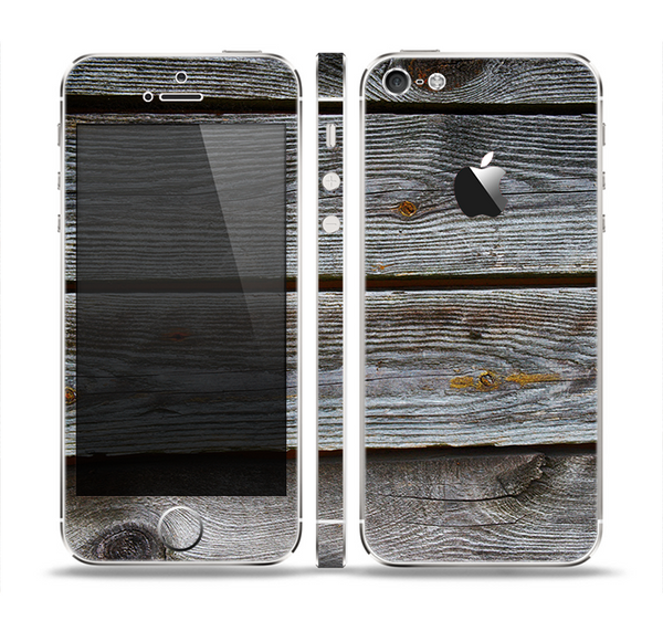 The Aged Wood Planks Skin Set for the Apple iPhone 5