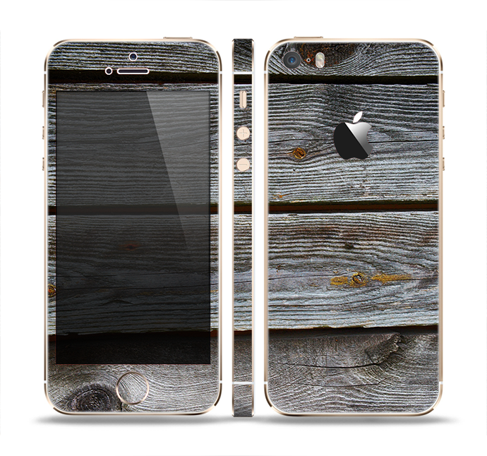 The Aged Wood Planks Skin Set for the Apple iPhone 5s