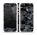 The Black Digital Camouflage Skin Set for the Apple iPhone 5s