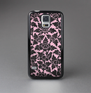 The Black & Pink Floral Design Pattern V2 Skin-Sert Case for the Samsung Galaxy S5