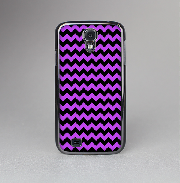 The Black & Purple Chevron Pattern Skin-Sert Case for the Samsung Galaxy S4