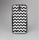 The Black & White Chevron Pattern Skin-Sert Case for the Samsung Galaxy S4