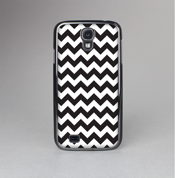 The Black & White Chevron Pattern Skin-Sert Case for the Samsung Galaxy S4