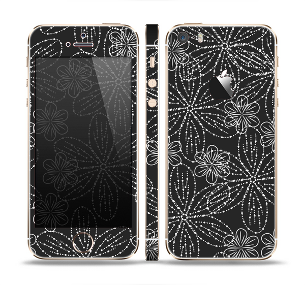 The Black & White Floral Lace Skin Set for the Apple iPhone 5s
