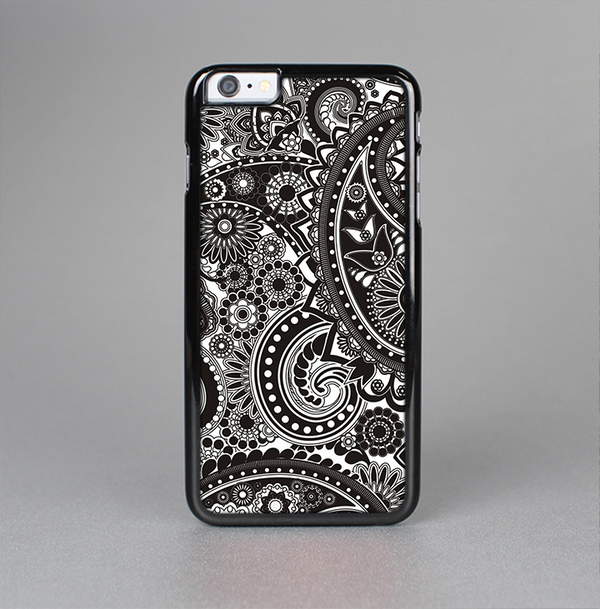 The Black & White Pasiley Pattern Skin-Sert Case for the Apple iPhone 6 Plus