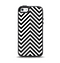The Black & White Sharp Chevron Pattern Apple iPhone 5-5s Otterbox Symmetry Case Skin Set
