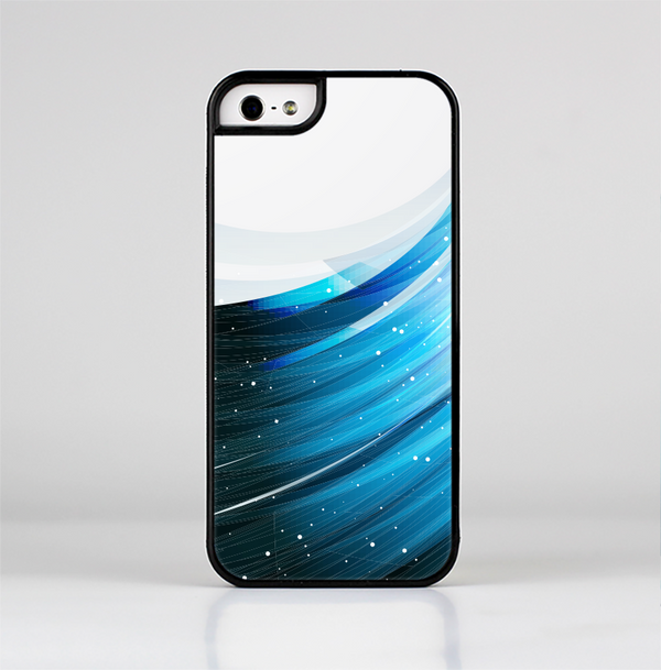 The Black and Blue Highlighted HD Wave Skin-Sert Case for the Apple iPhone 5/5s