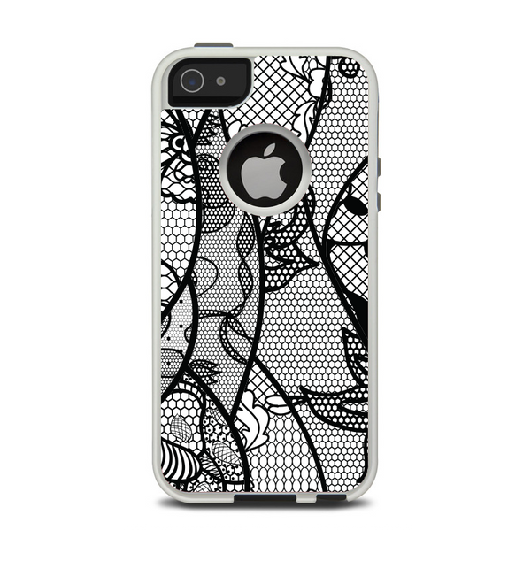 The Black and White Lace Design Apple iPhone 5-5s Otterbox Commuter Case Skin Set